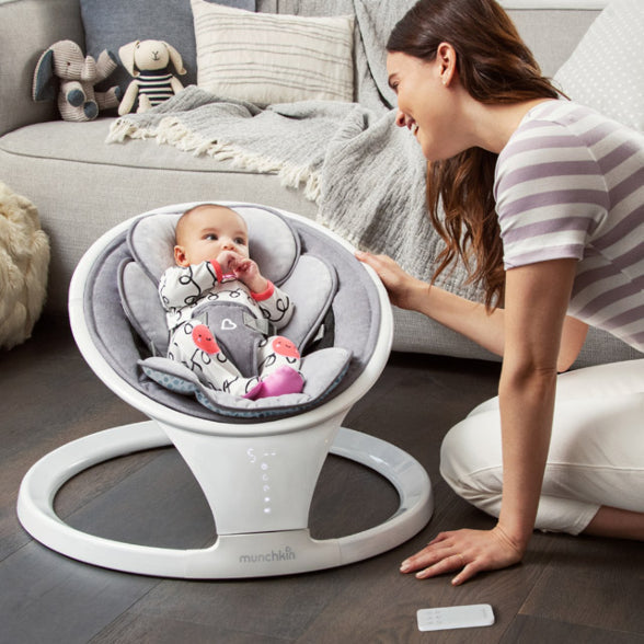 Munchkin Bluetooth-Enabled Musical Baby Swing